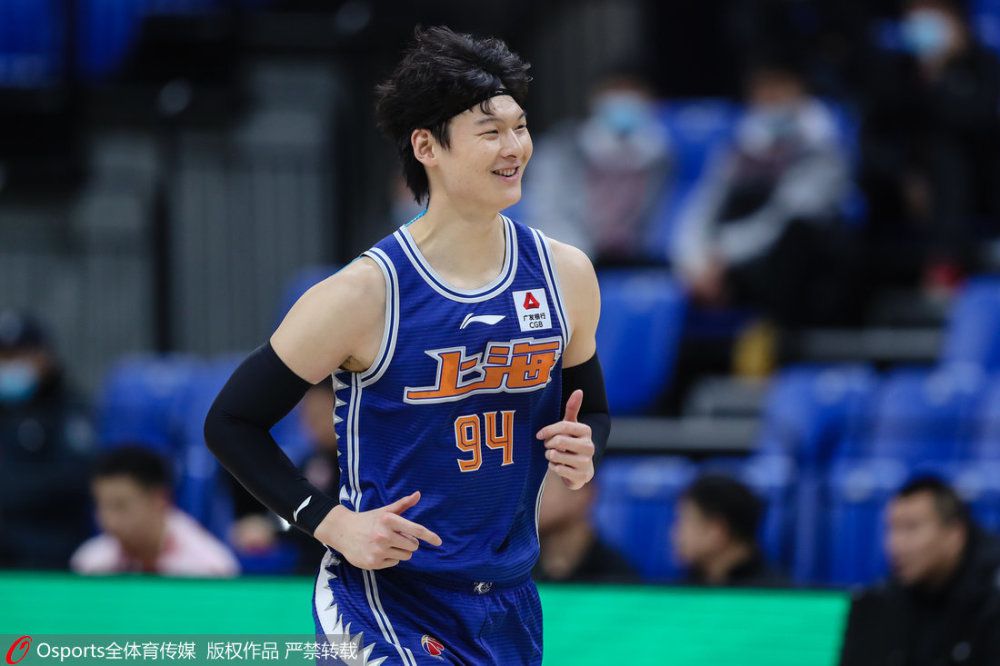 【双方比赛阵容】塞尔维特出场阵容：32-弗里克、3-常本佳吾、4-鲁伊勒、19-塞维林、6-巴隆（95’33-沃伊洛兹）、9-斯特凡诺维奇、8-科尼亚（79’30-迪巴）、5-翁杜阿、77-博拉（67’10-安图内斯）、17-库泰萨（67’21-吉列梅诺）、29-贝蒂亚（79’45-图阿蒂）替补未出场：40-马万、44-贝松、20-麦金、31-夸塔拉罗马出场阵容：99-斯维拉尔、5-恩迪卡、14-迭戈-略伦特、19-切利克、92-沙拉维（73’37-斯皮纳佐拉）、52-博维（80’11-贝洛蒂）、4-克里斯坦特、16-帕雷德斯、22-奥亚尔（55’7-佩莱格里尼）、21-迪巴拉（80’20-桑谢斯）、90-卢卡库替补未出场：1-帕特里西奥、63-波尔、2-卡尔斯多普、23-曼奇尼、59-扎莱夫斯基、60-帕加诺、61-皮西利、64-切鲁比尼